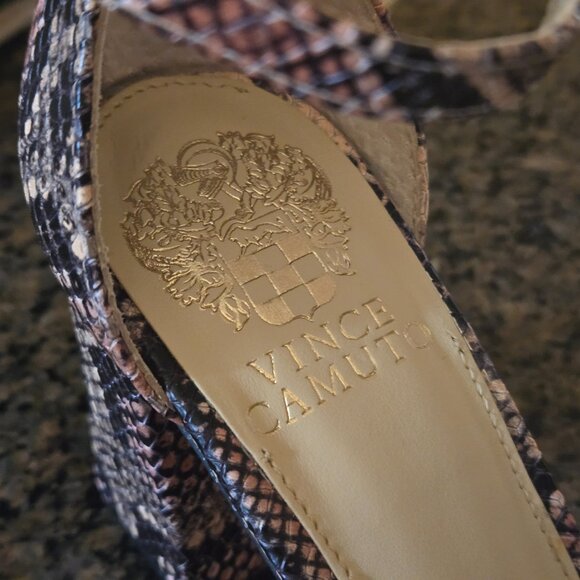 Vince Camuto Sandals Womens Snake Print Heel - Brand new. Size 8.5 / 38 1/2 - Picture 6 of 7